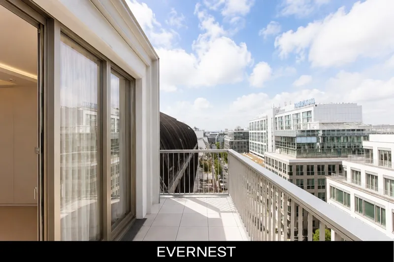 Design-Penthouse mit Atrium über den Dächern Berlin`s! — photo 1